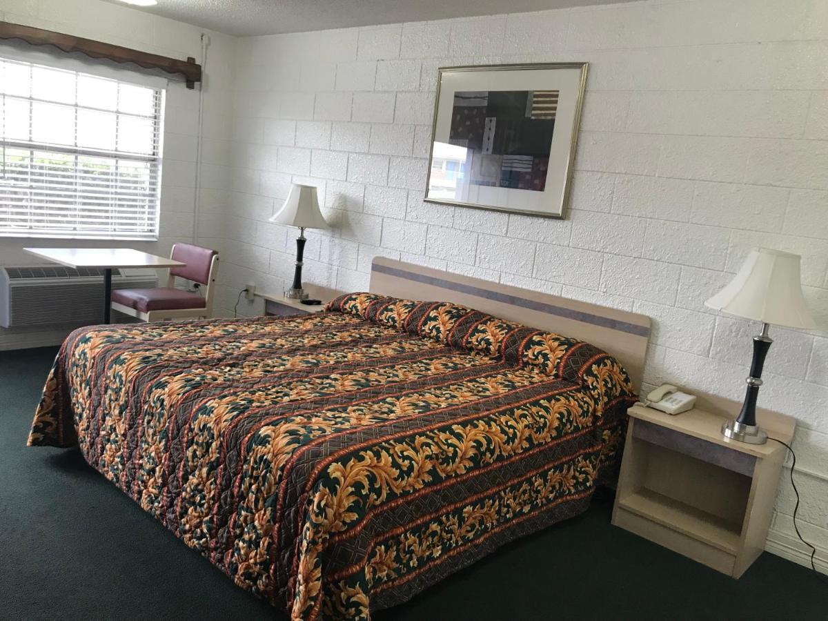 Super Lodge Motel Эль-Пасо Экстерьер фото