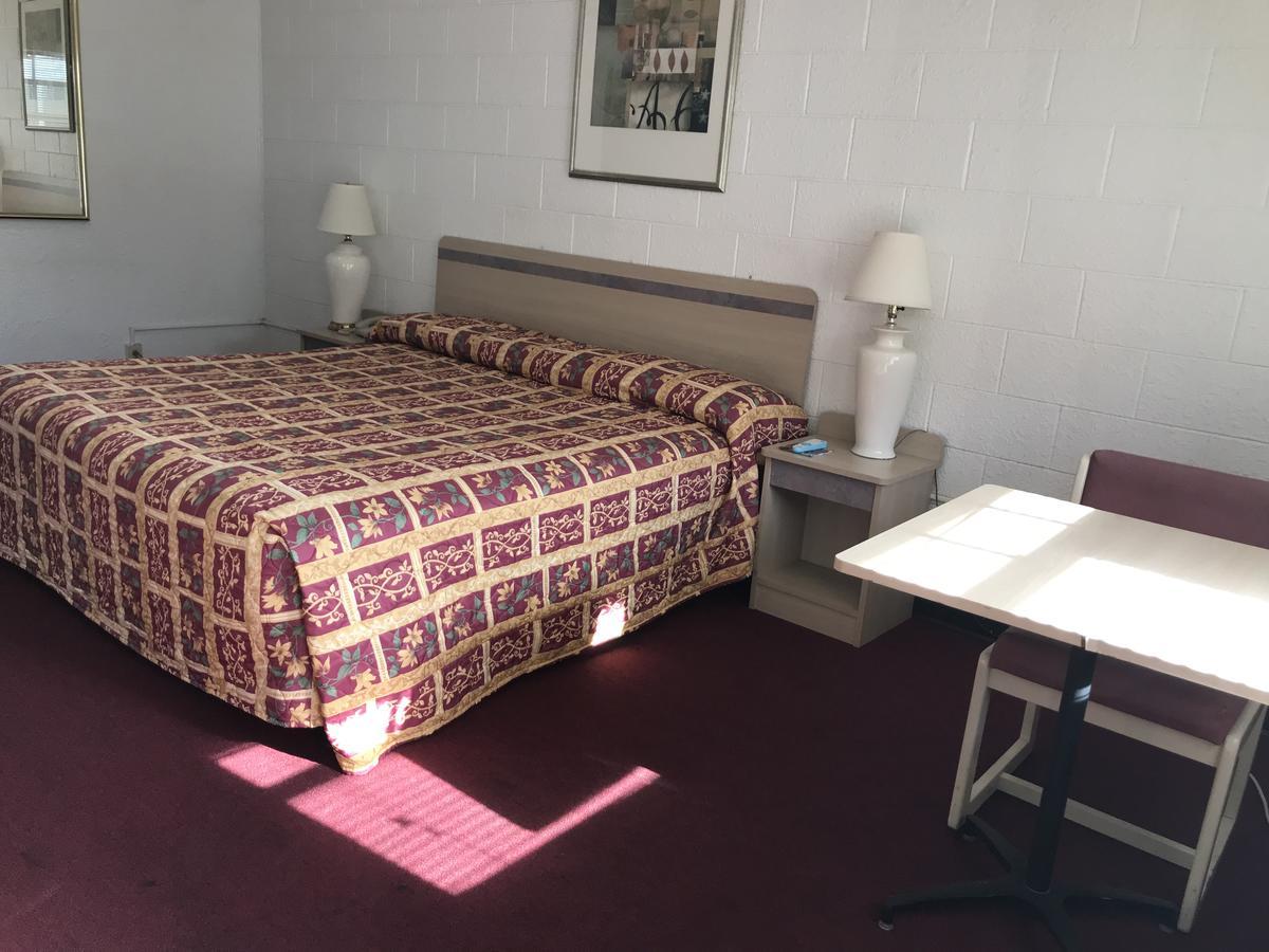 Super Lodge Motel Эль-Пасо Экстерьер фото
