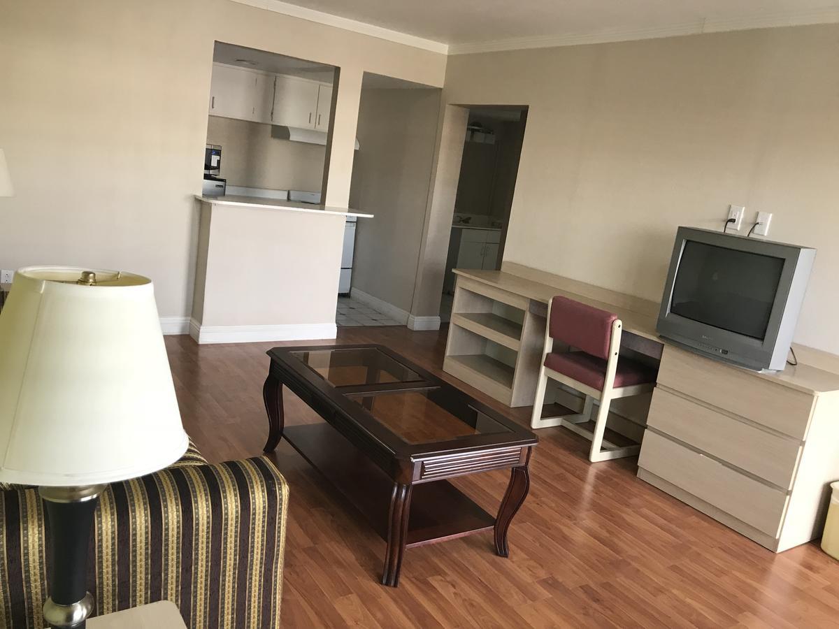 Super Lodge Motel Эль-Пасо Экстерьер фото
