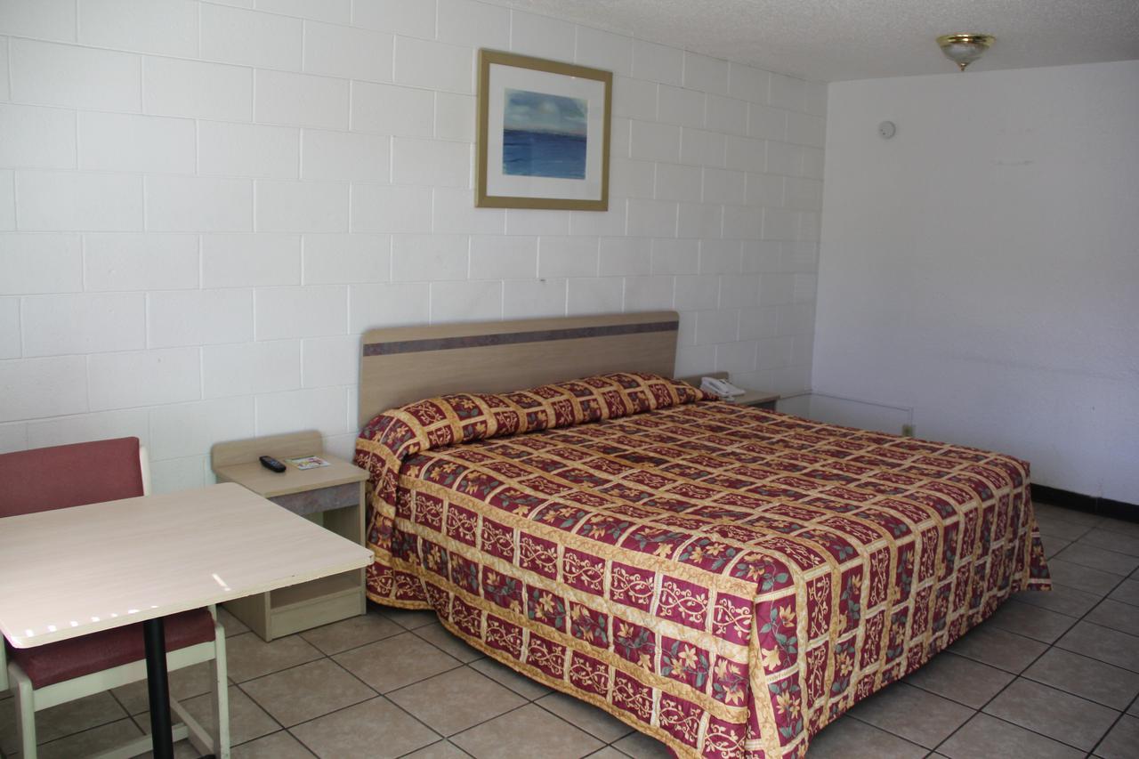 Super Lodge Motel Эль-Пасо Экстерьер фото