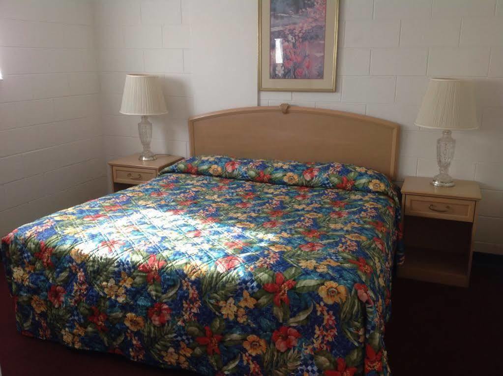 Super Lodge Motel Эль-Пасо Экстерьер фото