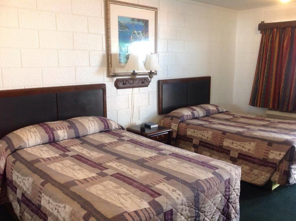 Super Lodge Motel Эль-Пасо Экстерьер фото